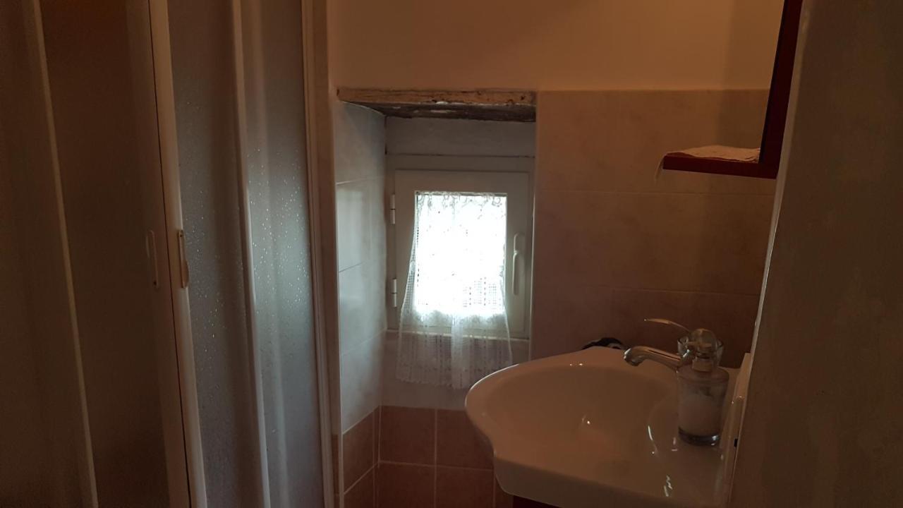 La Casetta Del Pellegrino Apartment Poggio Bustone Exterior foto